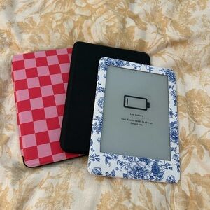 Floral and Checkered Kindle Cases
